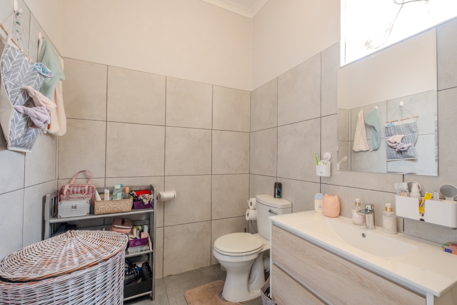 5 Bedroom Property for Sale in Waterkloof Ridge Gauteng