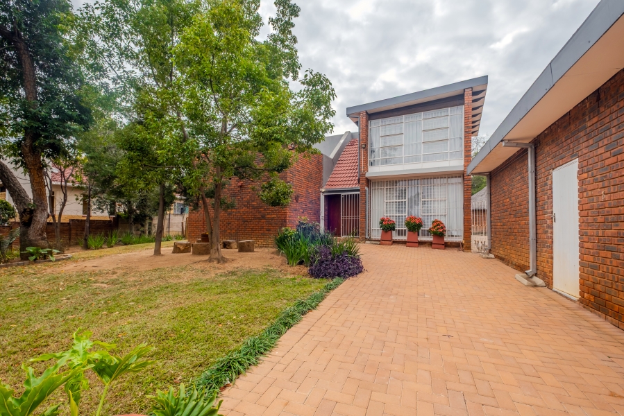 5 Bedroom Property for Sale in Waterkloof Ridge Gauteng