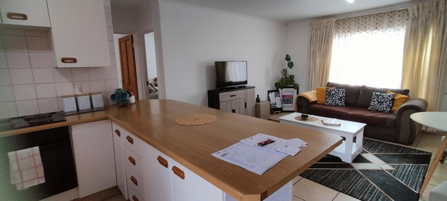 2 Bedroom Property for Sale in Helderkruin Gauteng