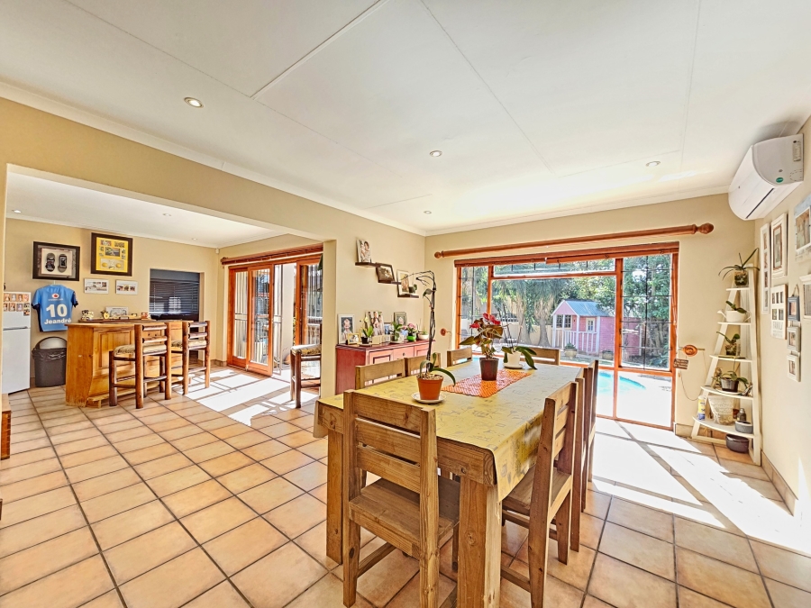 5 Bedroom Property for Sale in Moreleta Park Gauteng