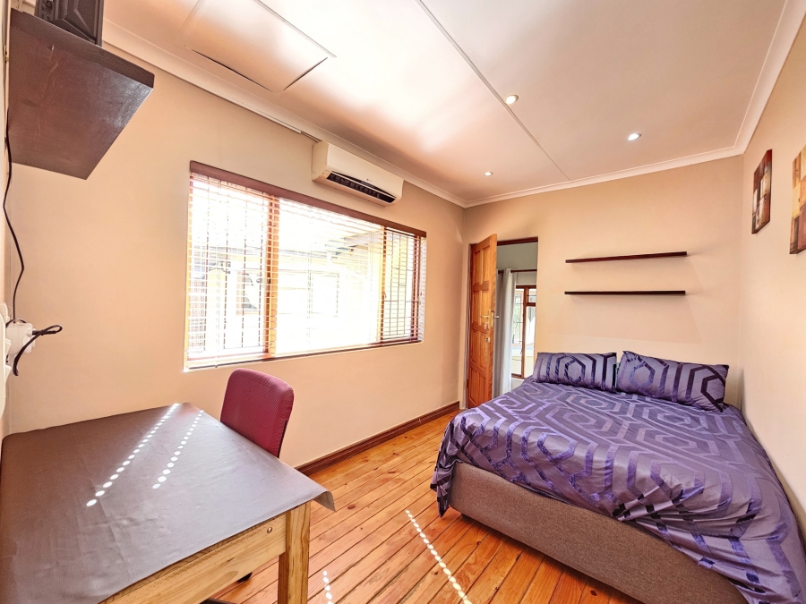 5 Bedroom Property for Sale in Moreleta Park Gauteng