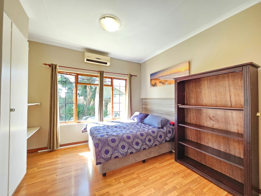 5 Bedroom Property for Sale in Moreleta Park Gauteng