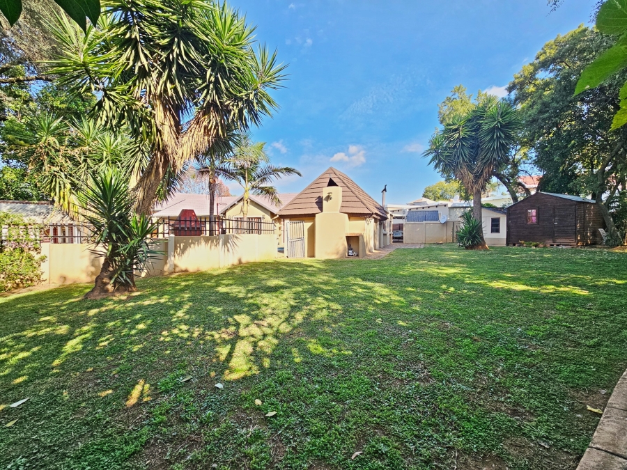 5 Bedroom Property for Sale in Moreleta Park Gauteng