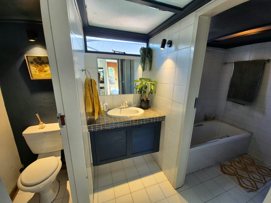 3 Bedroom Property for Sale in Eldoraigne Gauteng