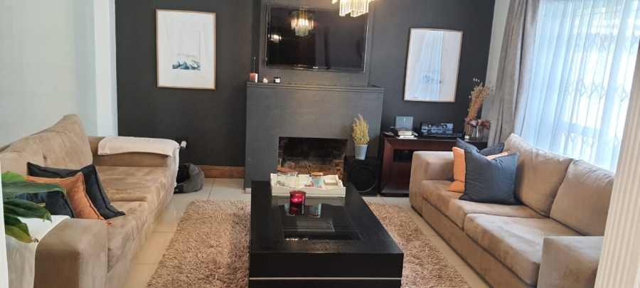 3 Bedroom Property for Sale in Edenvale Central Gauteng