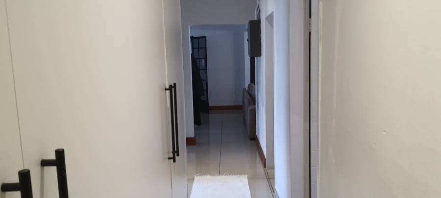 3 Bedroom Property for Sale in Edenvale Central Gauteng