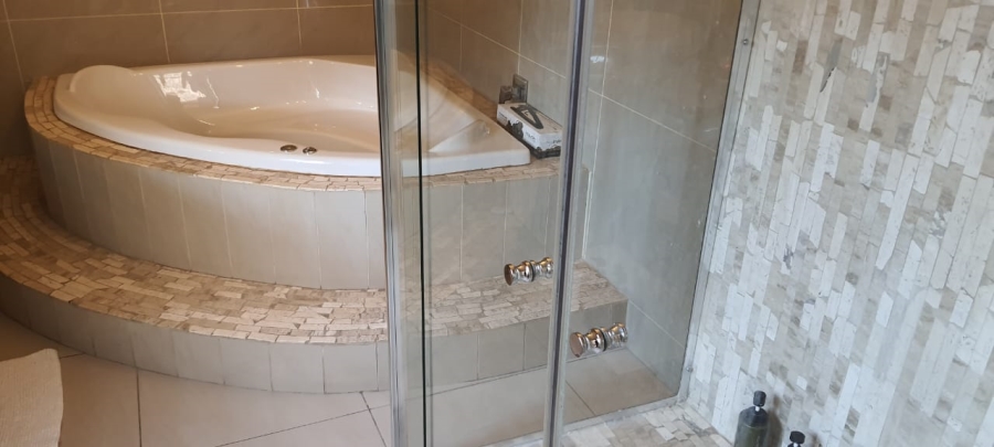 3 Bedroom Property for Sale in Edenvale Central Gauteng