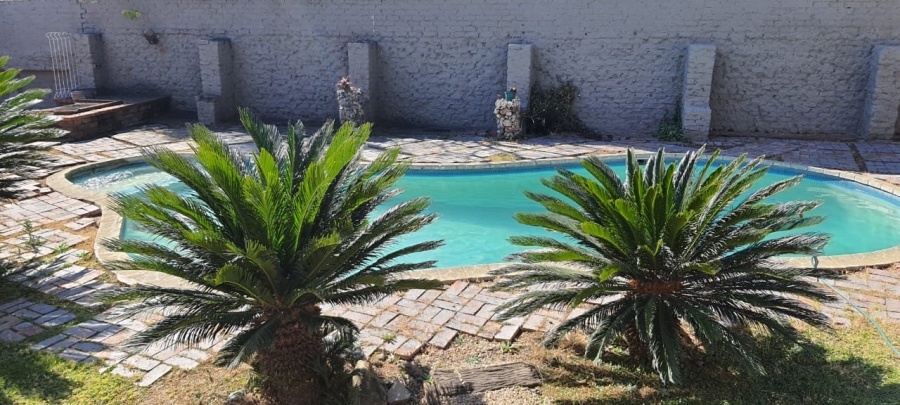 3 Bedroom Property for Sale in Edenvale Central Gauteng