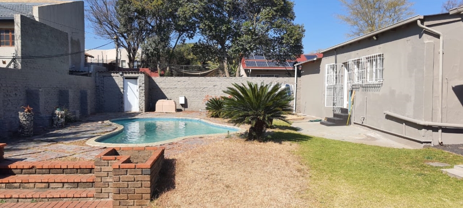 3 Bedroom Property for Sale in Edenvale Central Gauteng