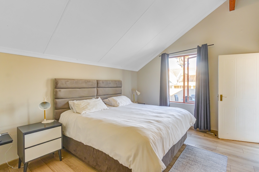 3 Bedroom Property for Sale in Broadacres Gauteng