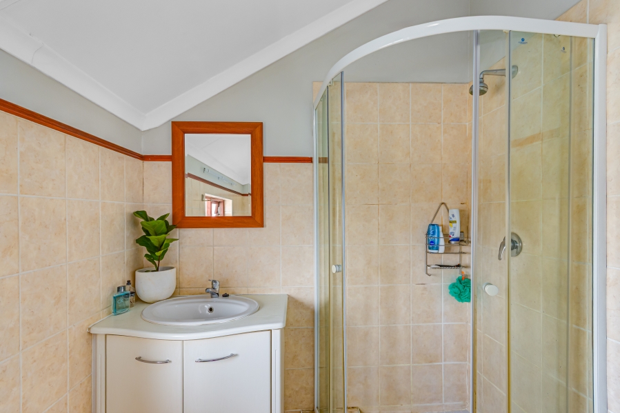 3 Bedroom Property for Sale in Broadacres Gauteng