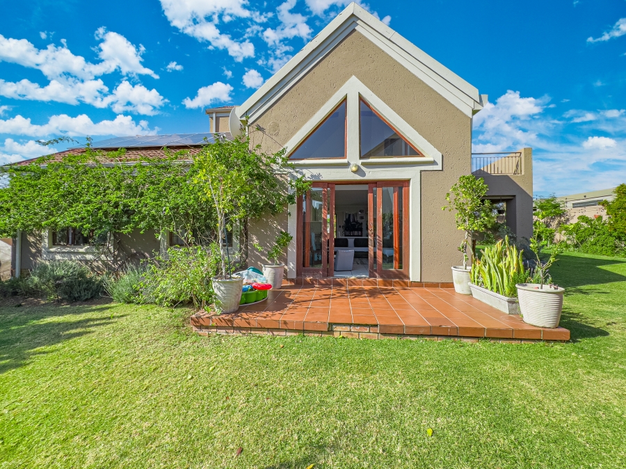 3 Bedroom Property for Sale in Broadacres Gauteng