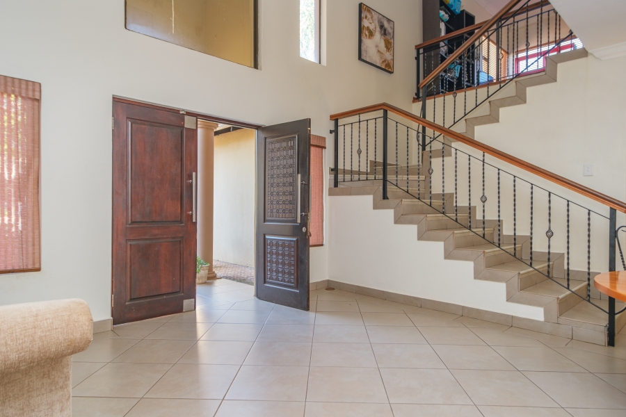 4 Bedroom Property for Sale in Ruimsig Country Estate Gauteng