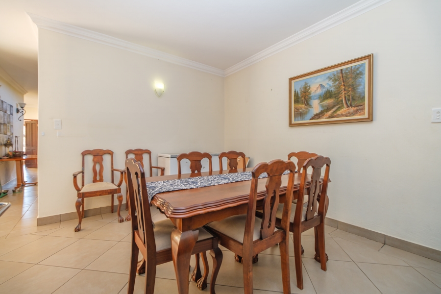 4 Bedroom Property for Sale in Ruimsig Country Estate Gauteng