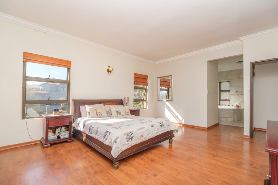 4 Bedroom Property for Sale in Ruimsig Country Estate Gauteng