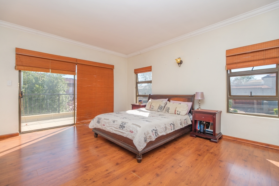 4 Bedroom Property for Sale in Ruimsig Country Estate Gauteng