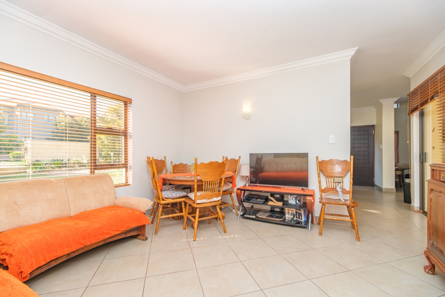 4 Bedroom Property for Sale in Ruimsig Country Estate Gauteng