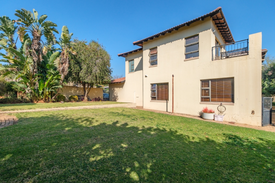 4 Bedroom Property for Sale in Ruimsig Country Estate Gauteng
