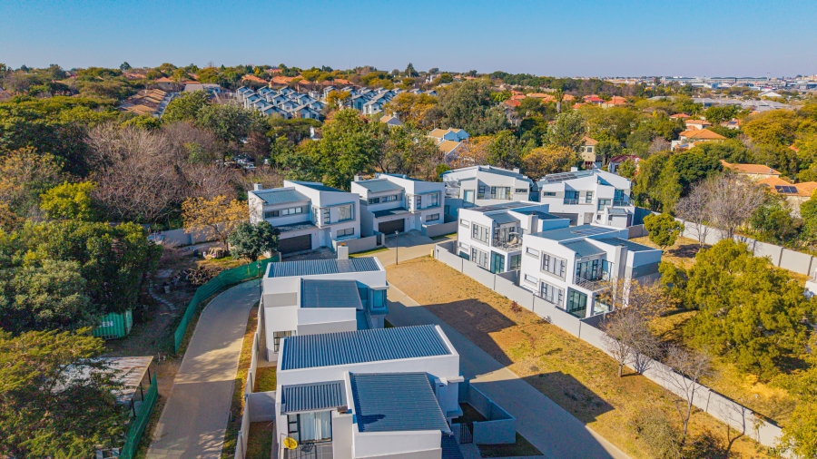 3 Bedroom Property for Sale in Fourways Gauteng