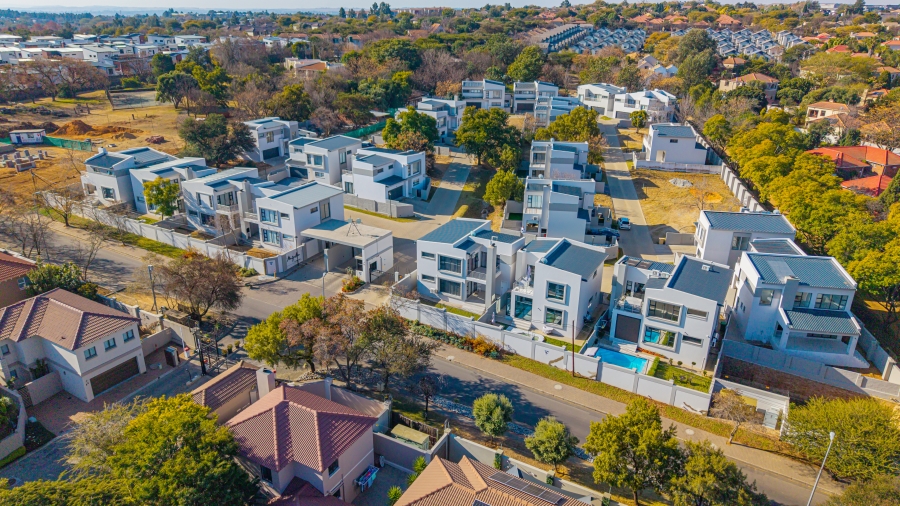 3 Bedroom Property for Sale in Fourways Gauteng