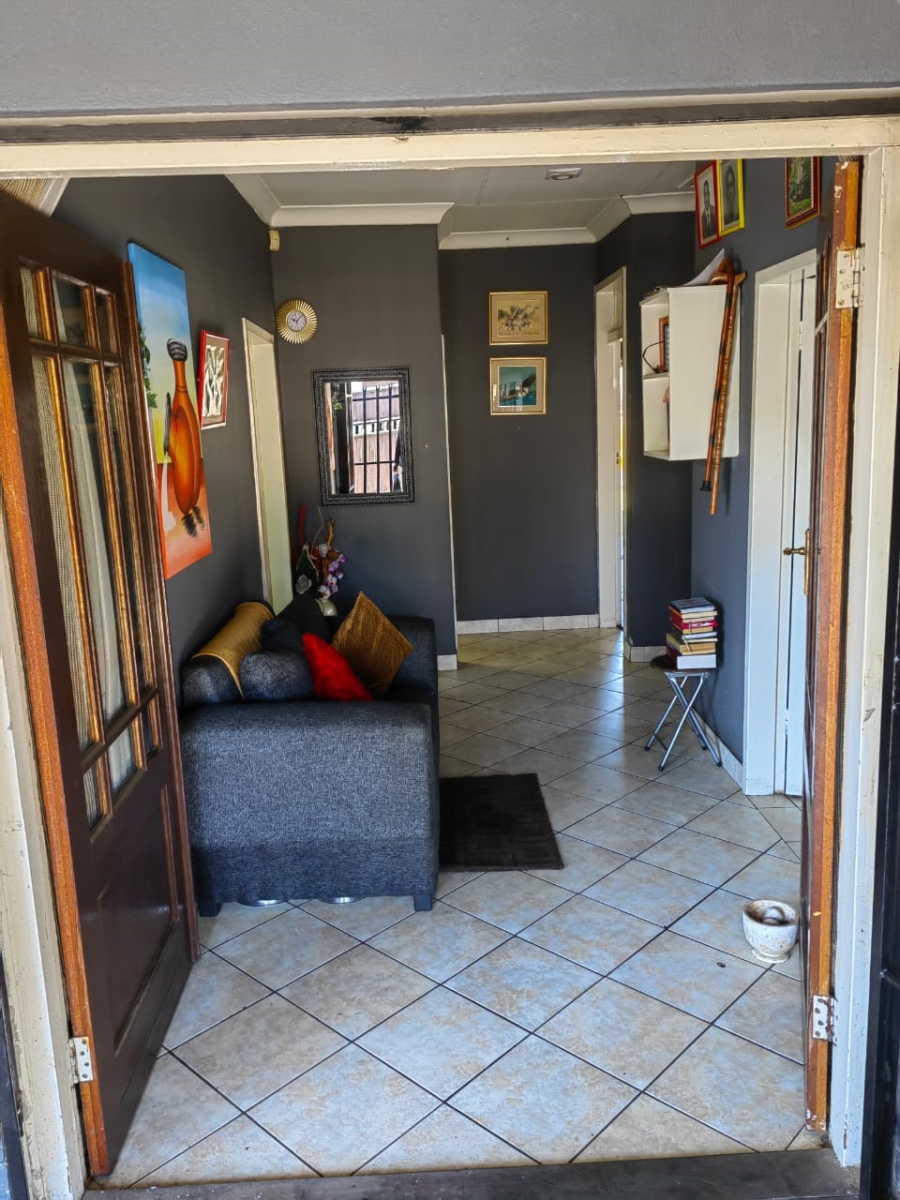 2 Bedroom Property for Sale in Alberante Gauteng