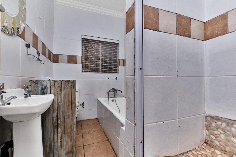 3 Bedroom Property for Sale in Greymont Gauteng