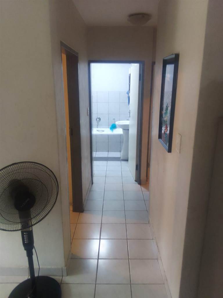 To Let 3 Bedroom Property for Rent in Rooihuiskraal Gauteng