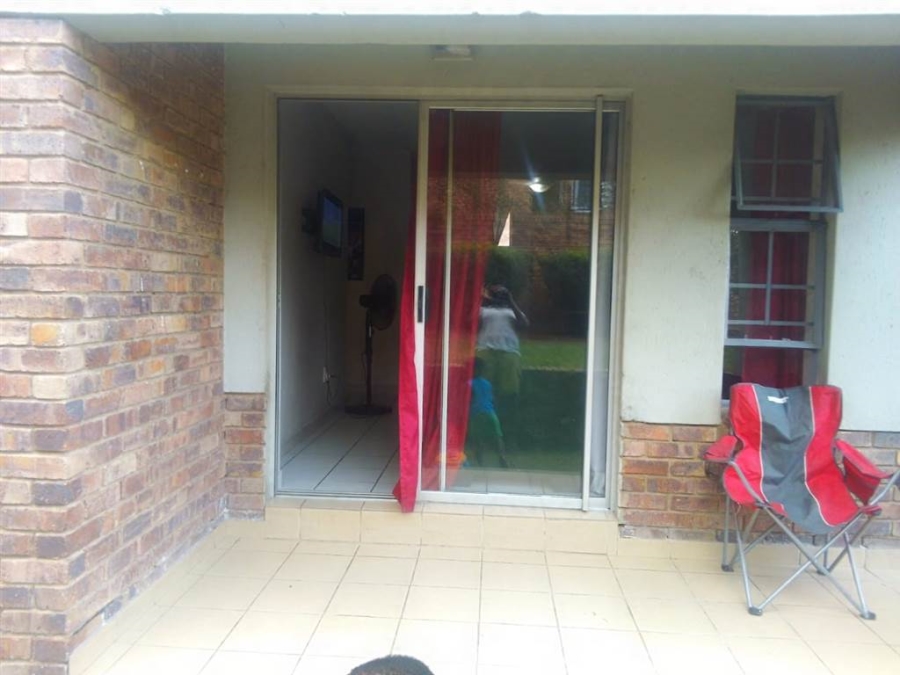 To Let 3 Bedroom Property for Rent in Rooihuiskraal Gauteng