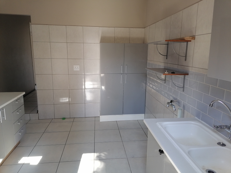 To Let 3 Bedroom Property for Rent in Noordheuwel Gauteng