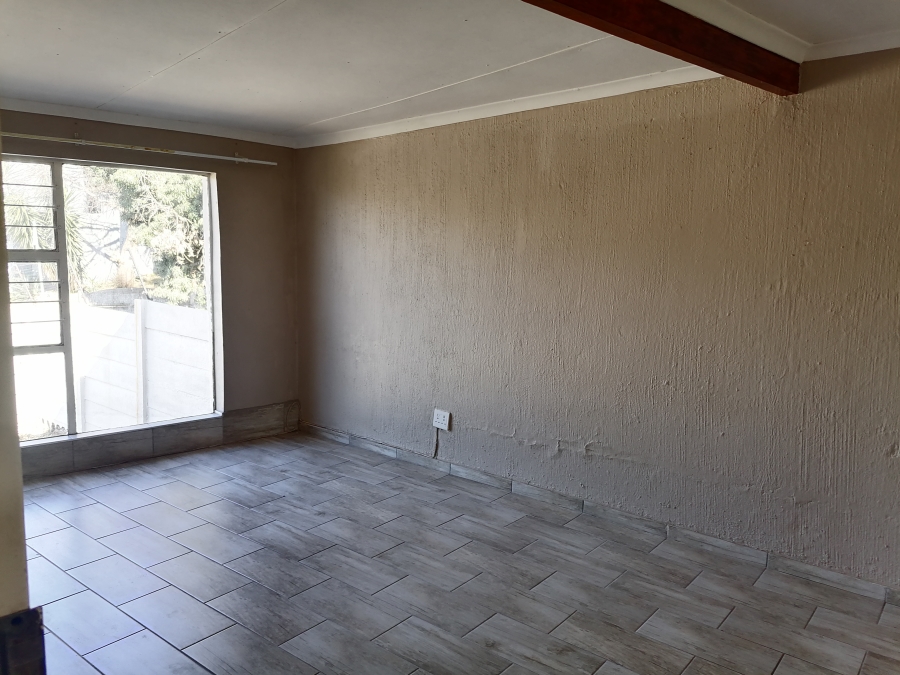 To Let 3 Bedroom Property for Rent in Noordheuwel Gauteng