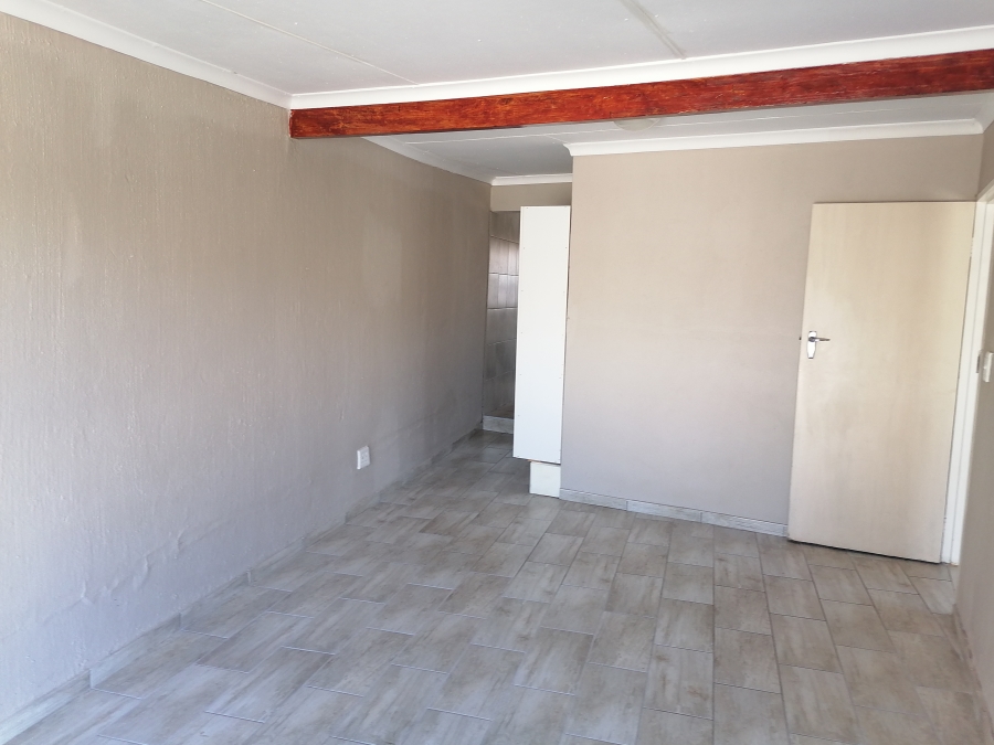 To Let 3 Bedroom Property for Rent in Noordheuwel Gauteng