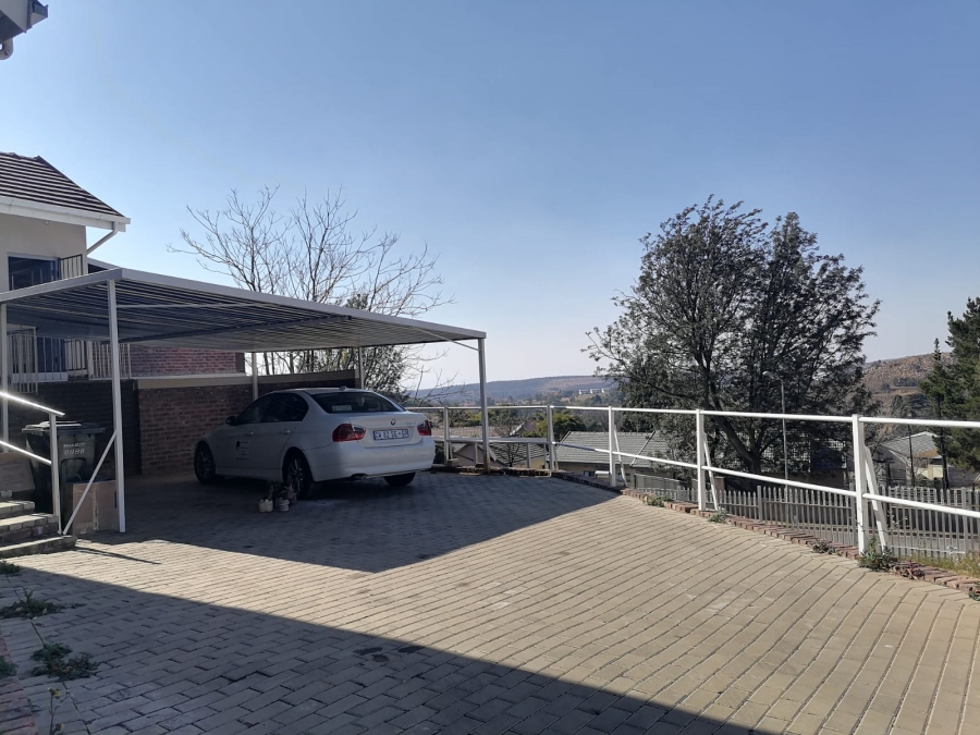 To Let 3 Bedroom Property for Rent in Noordheuwel Gauteng