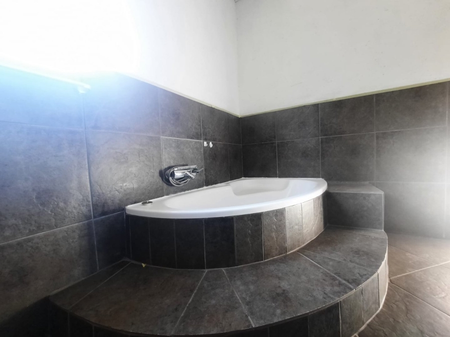 To Let 2 Bedroom Property for Rent in Muldersdrift Gauteng
