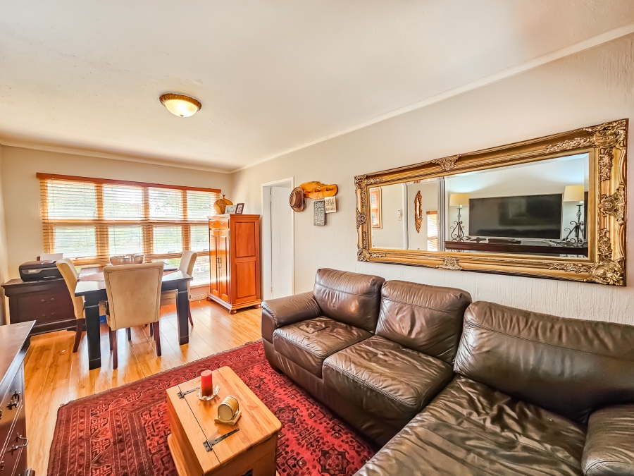 3 Bedroom Property for Sale in Faerie Glen Gauteng