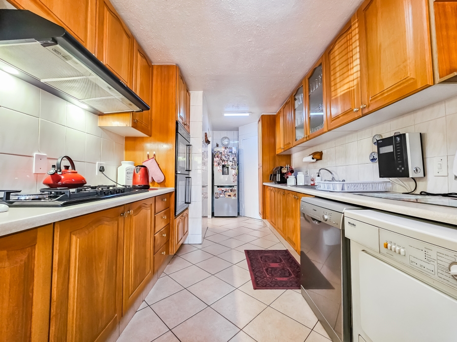 3 Bedroom Property for Sale in Faerie Glen Gauteng