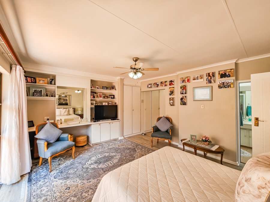 3 Bedroom Property for Sale in Faerie Glen Gauteng
