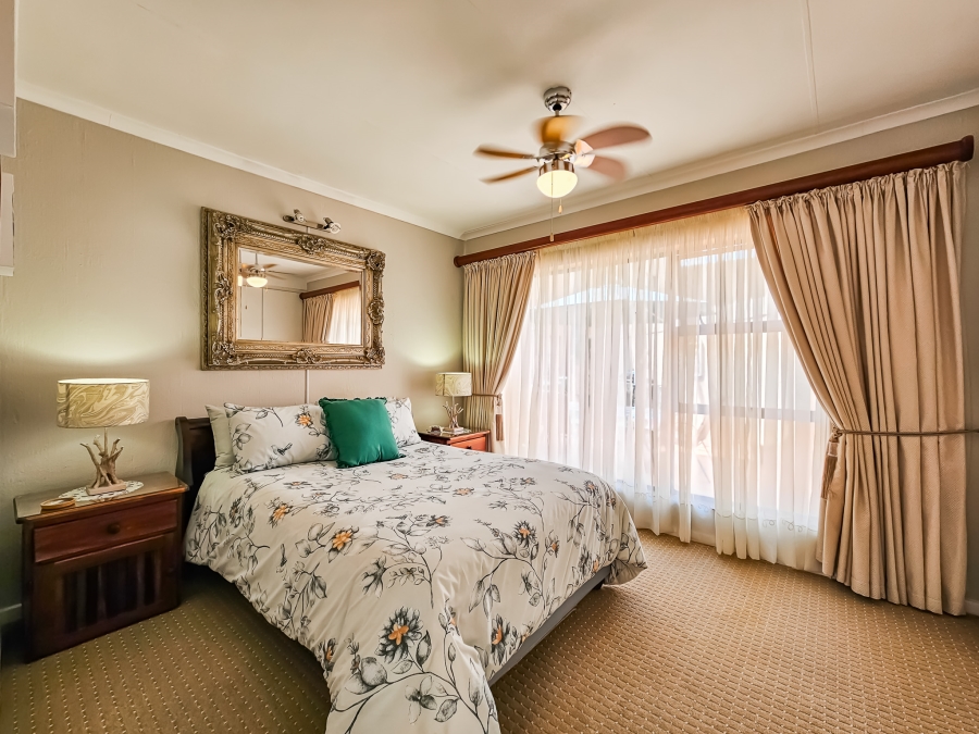 3 Bedroom Property for Sale in Faerie Glen Gauteng