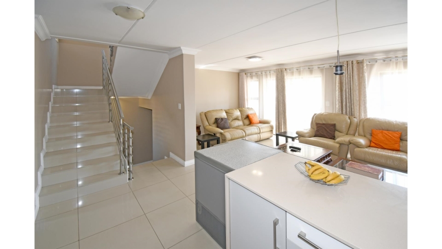 4 Bedroom Property for Sale in Kyalami Hills Gauteng