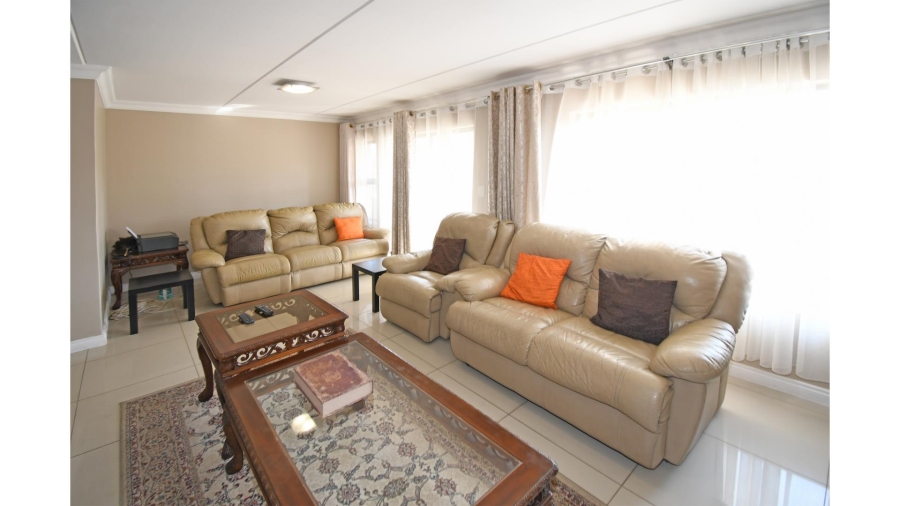 4 Bedroom Property for Sale in Kyalami Hills Gauteng