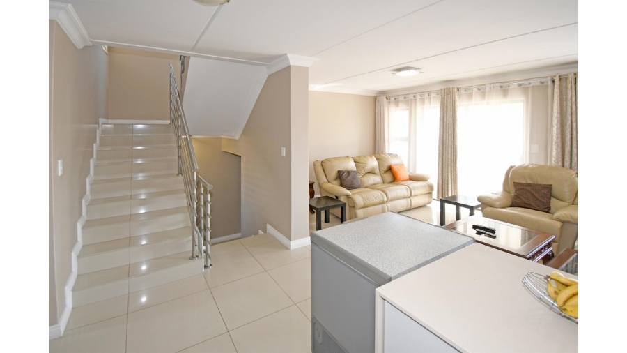 4 Bedroom Property for Sale in Kyalami Hills Gauteng