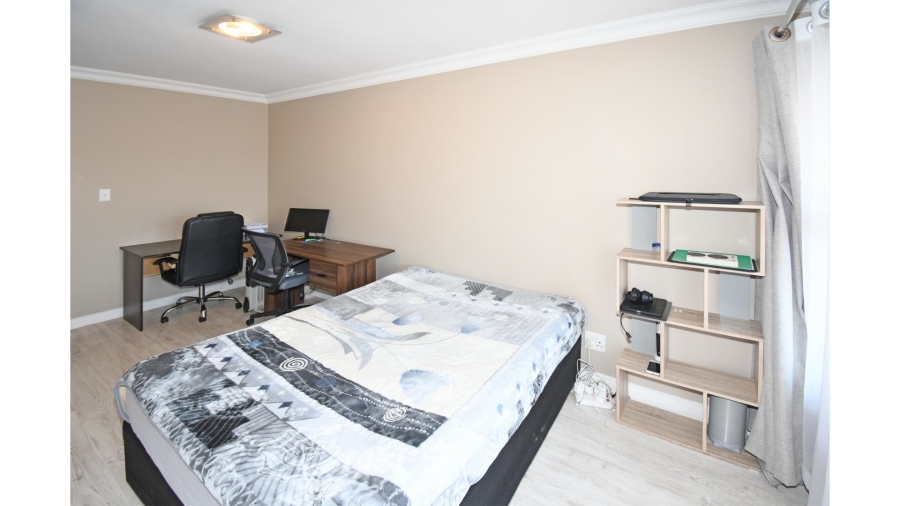 4 Bedroom Property for Sale in Kyalami Hills Gauteng