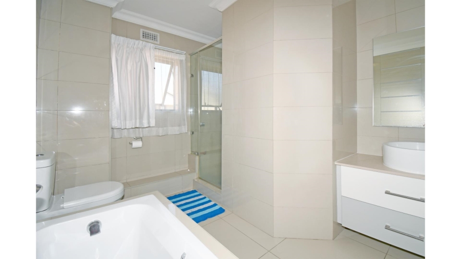 4 Bedroom Property for Sale in Kyalami Hills Gauteng