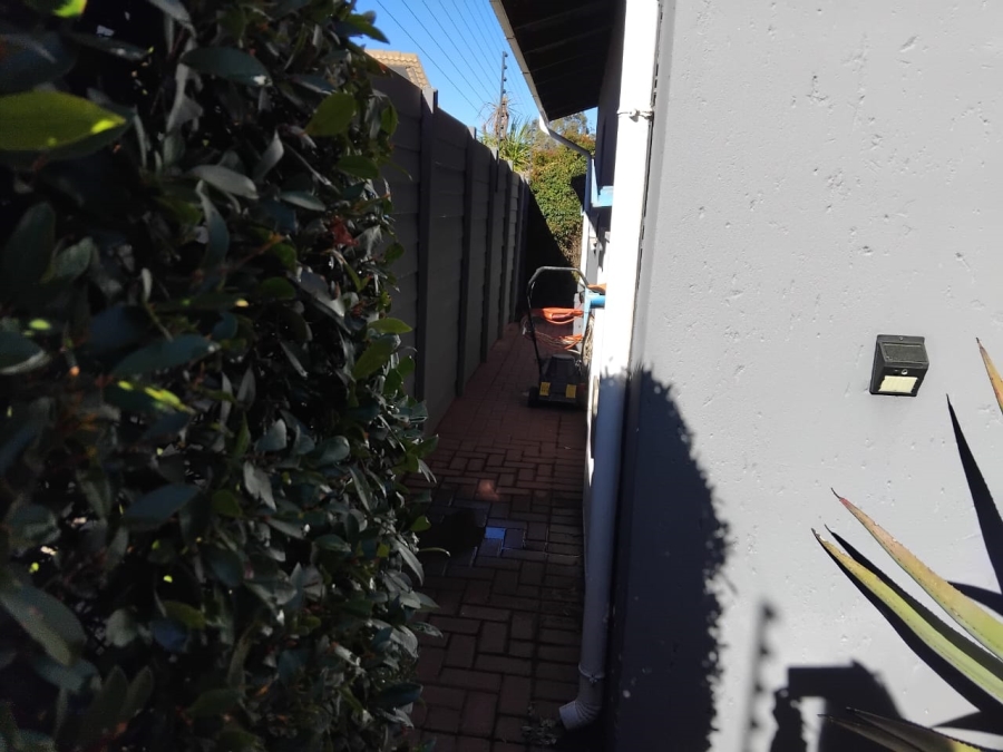 To Let 2 Bedroom Property for Rent in Bergbron Gauteng