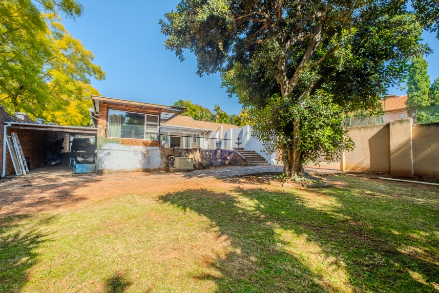 6 Bedroom Property for Sale in Waterkloof Ridge Gauteng