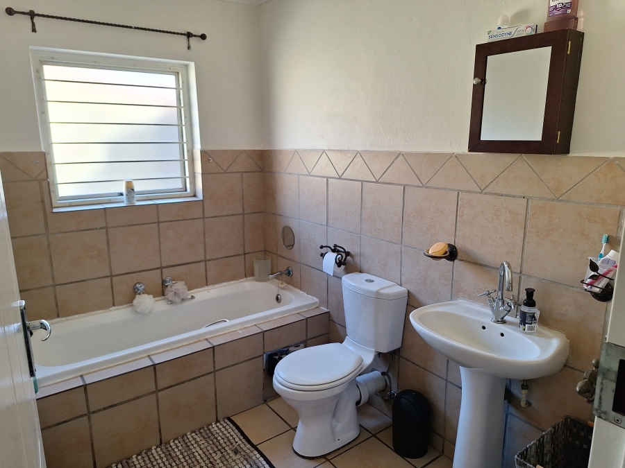 2 Bedroom Property for Sale in Equestria Gauteng