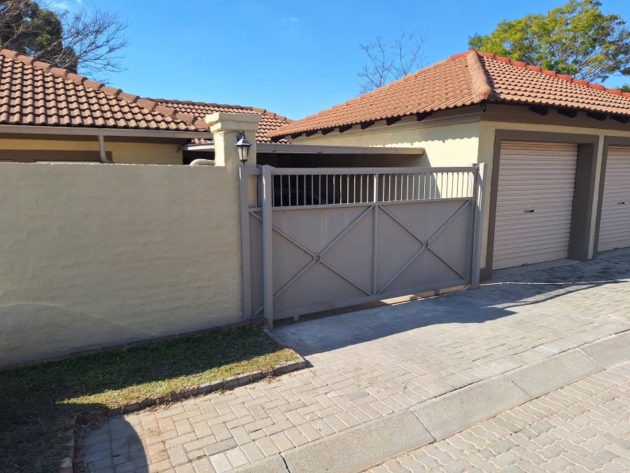 2 Bedroom Property for Sale in Equestria Gauteng