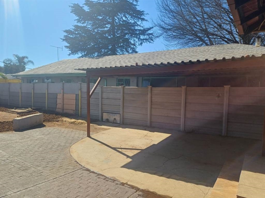 3 Bedroom Property for Sale in Raceview Gauteng