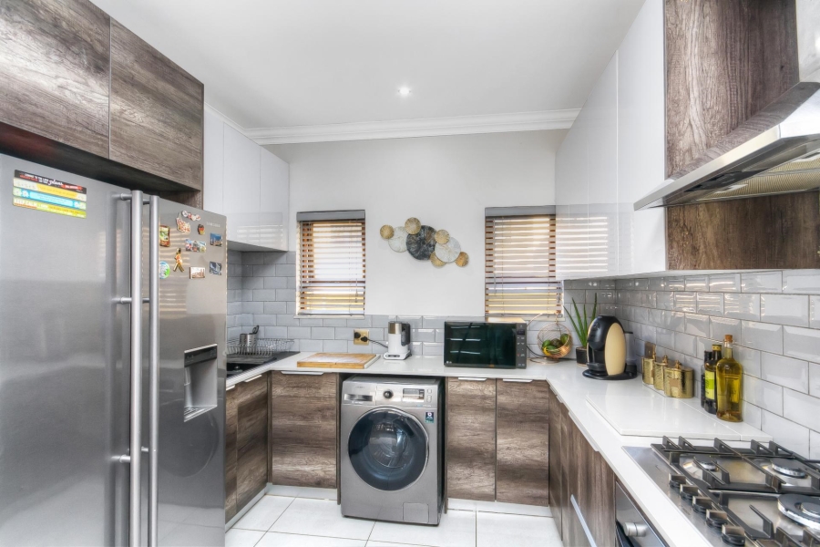 3 Bedroom Property for Sale in Carlswald Gauteng