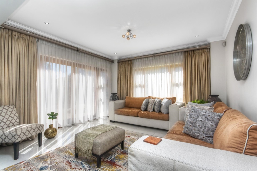 3 Bedroom Property for Sale in Carlswald Gauteng