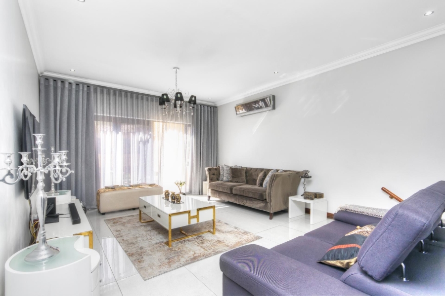 3 Bedroom Property for Sale in Carlswald Gauteng
